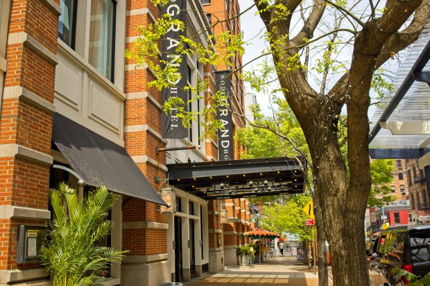 The SoHo Grand Hotel in Manhattan. (Shutterstock)