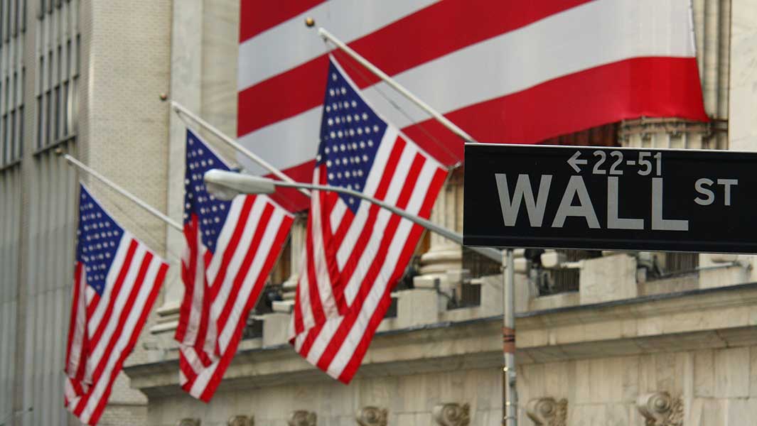 Stock Market Today: Dow Jones Rises Ahead Of GDP, Jobless Claims (Live)