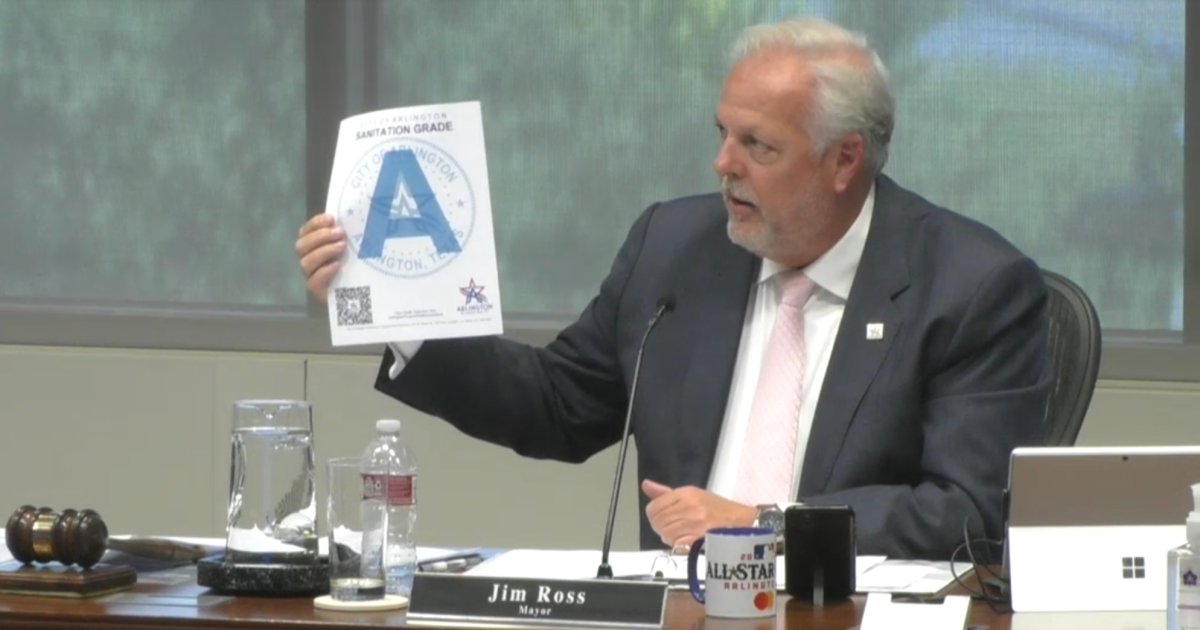 Arlington may require restaurants to display health inspection grades