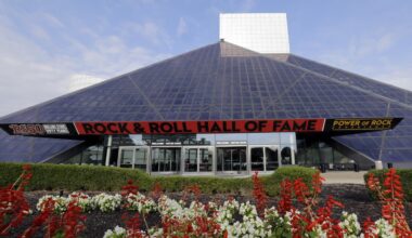 Bassist Carol Kaye tells AP she's declining Rock & Roll Hall of Fame induction, 'Permanently'