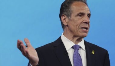 NYC mayoral candidates urge voters to block Cuomo in primary