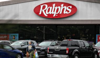 Ralphs parent company Kroger plans to close 60 locations