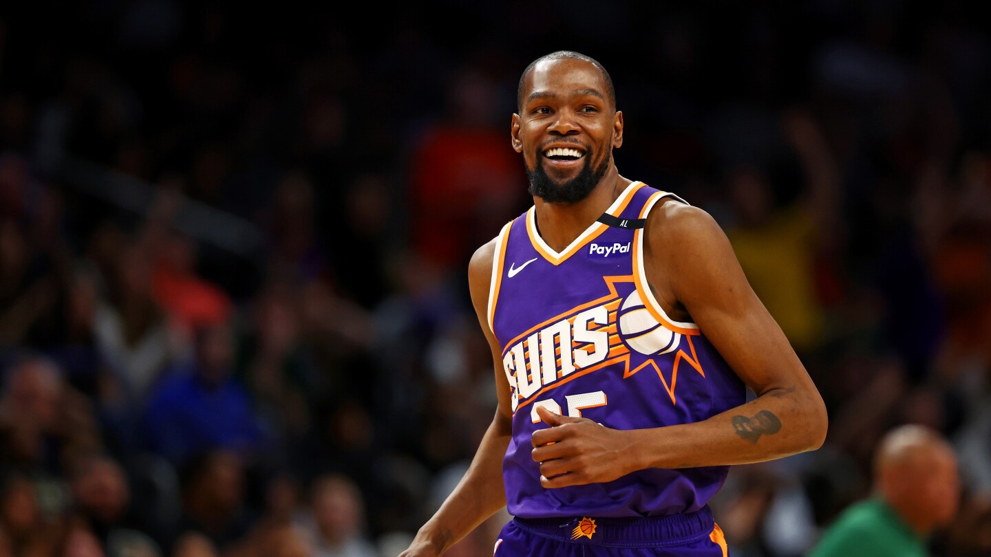 Kevin Durant reportedly traded to Houston, Phoenix gets Jalen Green, Dillon Brooks, No. 10 pick, more