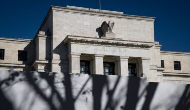 Market volatility has not cut valuations: Fed report
