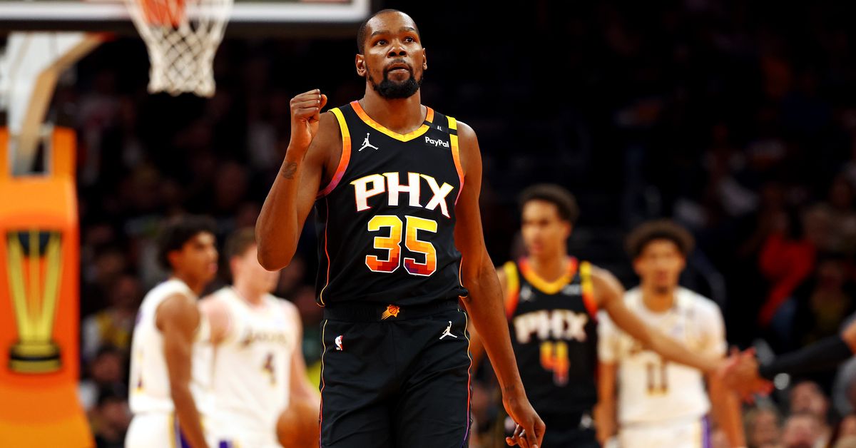 Kevin Durant departs Phoenix, leaving behind brilliance and baggage