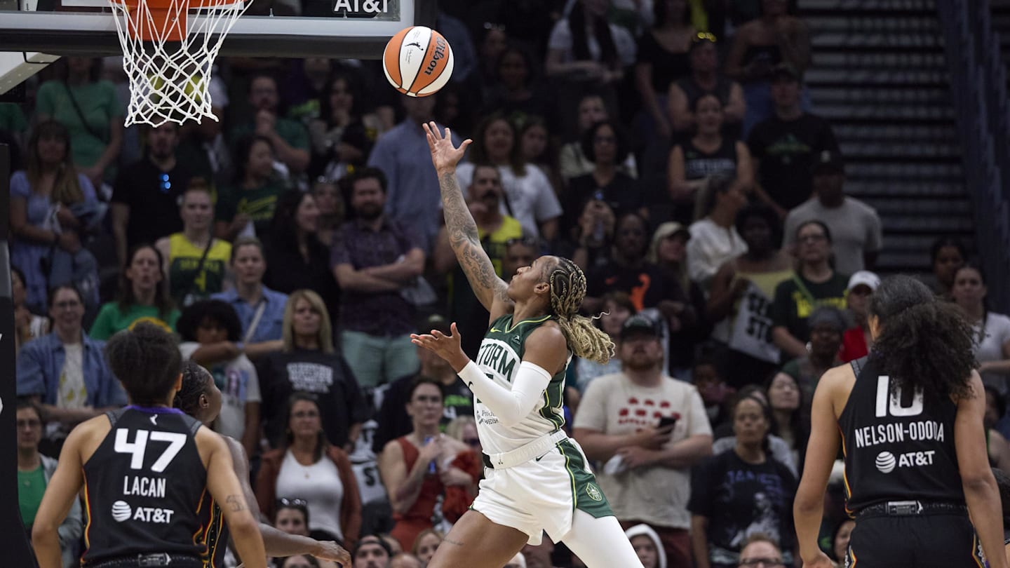 How to Watch Seattle Storm vs Connecticut Sun in Final Regular Season Clash
