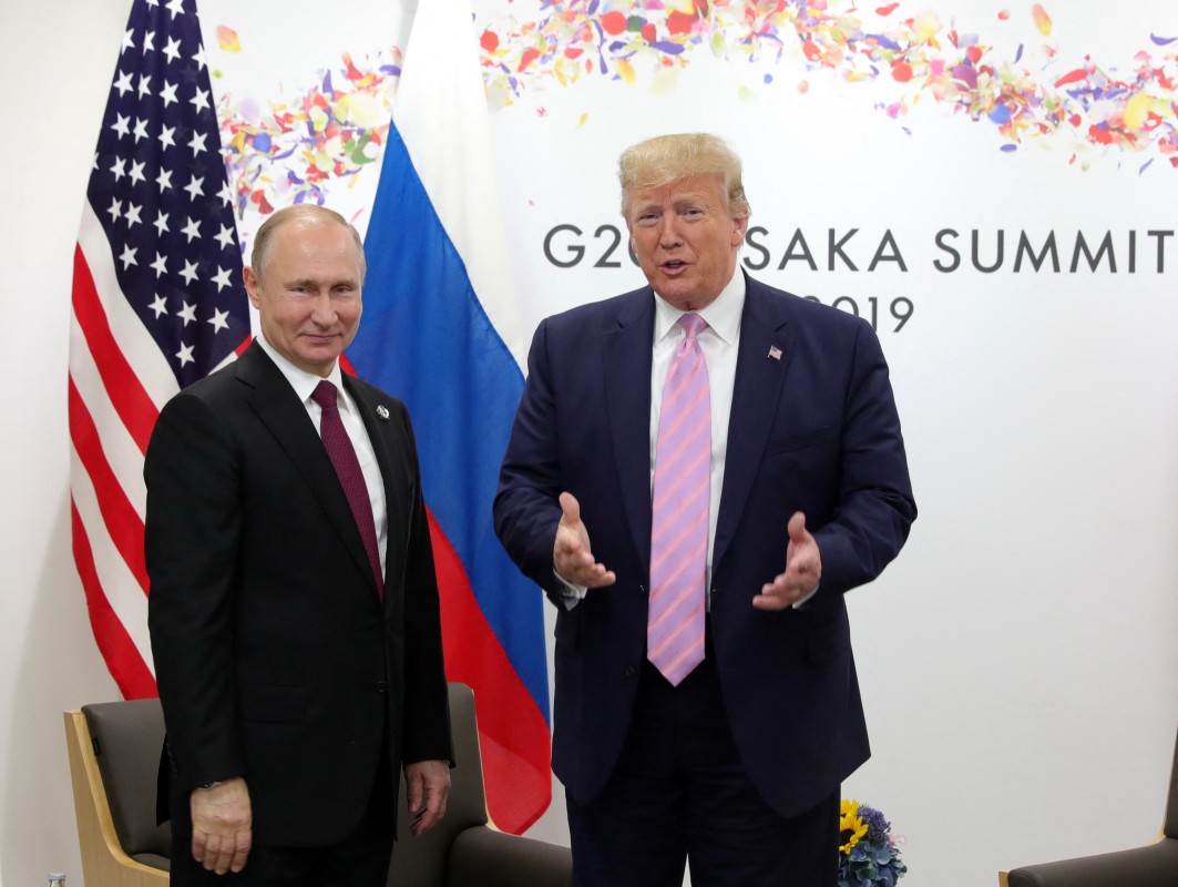 Trump threatens up to 100% tariffs on Russia, markets tumble