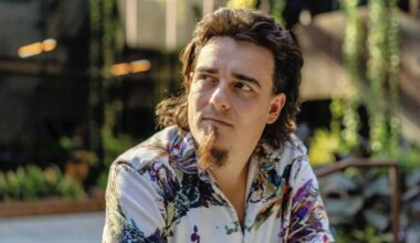Oculus VR Inventor Palmer Luckey Wants to Know If You'd Buy a More Expensive, US-Made PC