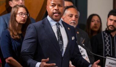 Texas Democrats are fundraising for a possible quorum break