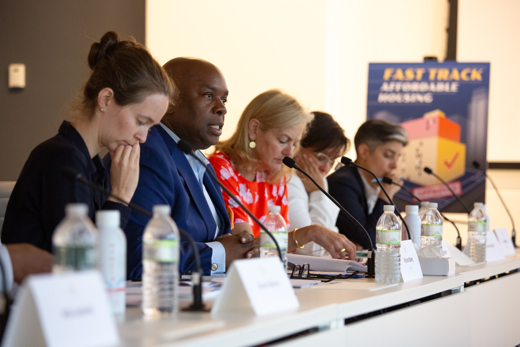 The NYC Charter RevisionThe NYC Charter Revision Commission holds its last public meeting in Lower Manhattaniew Commission holds its last public meeting in Lower Manhattan.