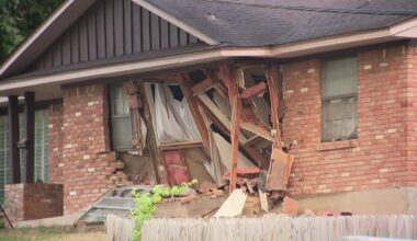 1 dead, 1 critically injured after vehicle crashes into 2 Dallas homes