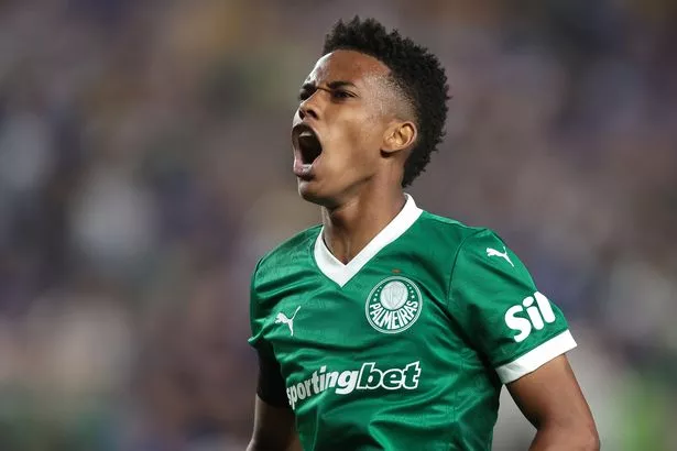 Estevao celebrates