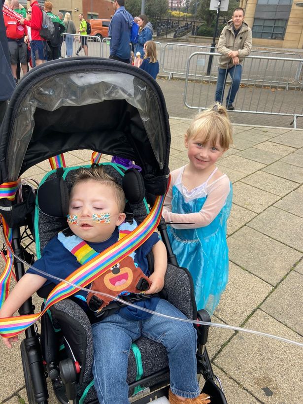 Litttle Alexander McMillan and sister Bella at 2024's Mini Great North Run