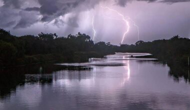 Damaging winds, heavy rainfall, possible flash flooding in Mandurah, Dawesville, Ravenswood and Falcon