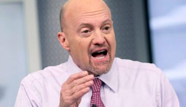 Jim Cramer on 2 trends moving the market: Trade and dollar weakness