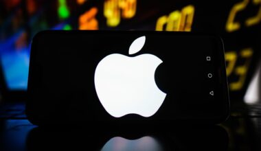 Apple weighs using Anthropic or OpenAI to power Siri in major reversal: Bloomberg News