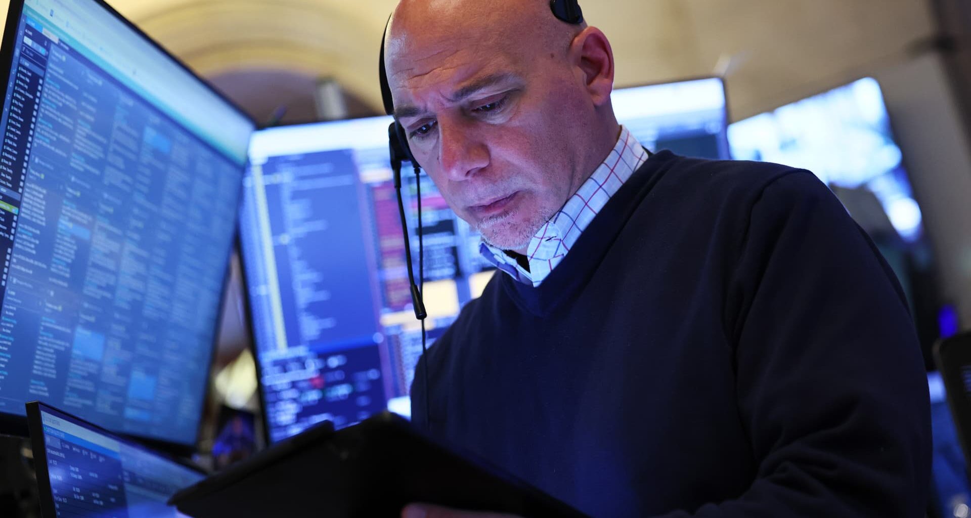 Stock market today: Live updates