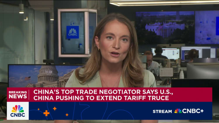 China's top trade negotiator says, U.S.-China pushing to extend tariff truce