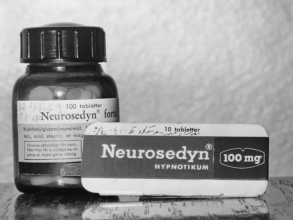 Vintage package of "Neurosedyn" tablets with a labeled jar and box, featuring 100 mg dosage details in focus