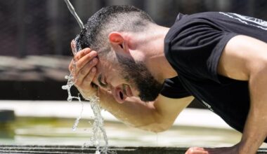 When is it too hot to work? Know the signs of heat stress, your working rights, and how to cool down