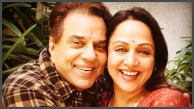 Dharmendra shares rare romantic throwback with Hema Malini from a 70s classic - See inside