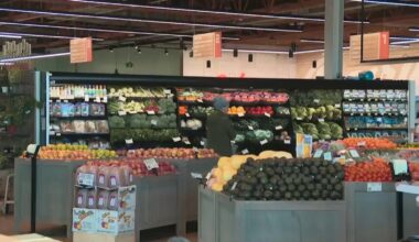 NYC Council expected to pass bills boosting pay for grocery delivery workers