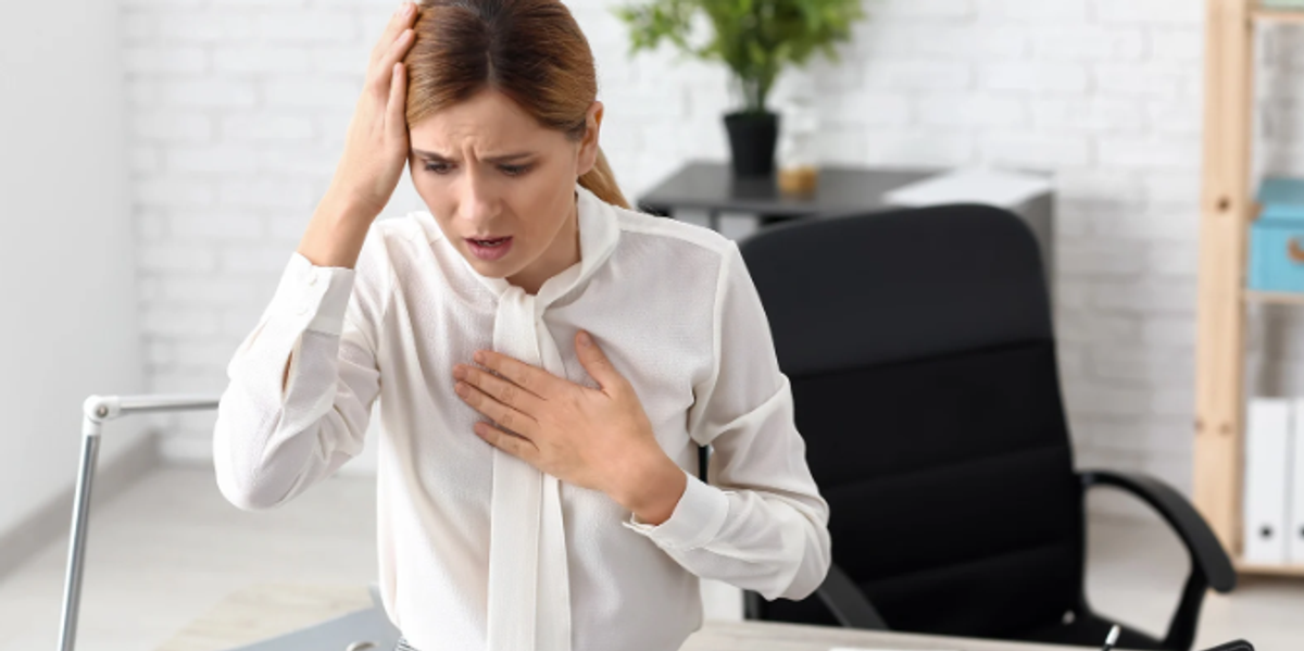 Boss writes compassionate note to employee who had a panic attack