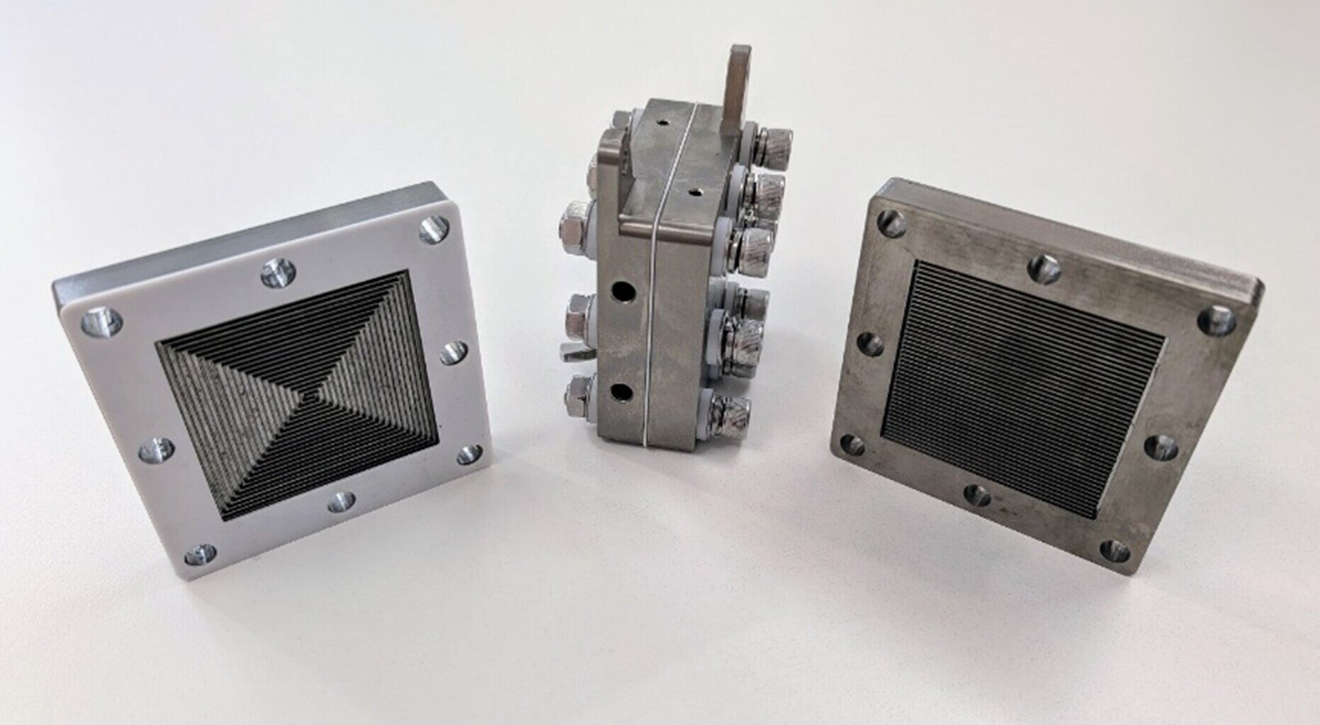 Scientists use lightning to make ammonia out of thin air