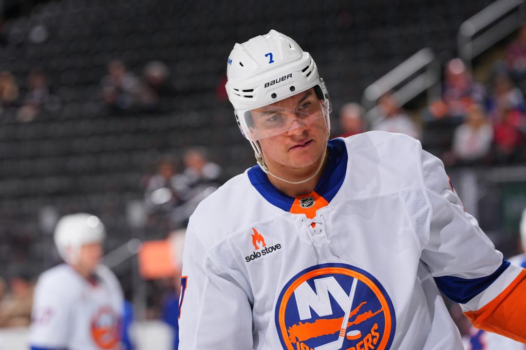Islanders' Max Tsyplakov files for arbitration with contract talks likely looming