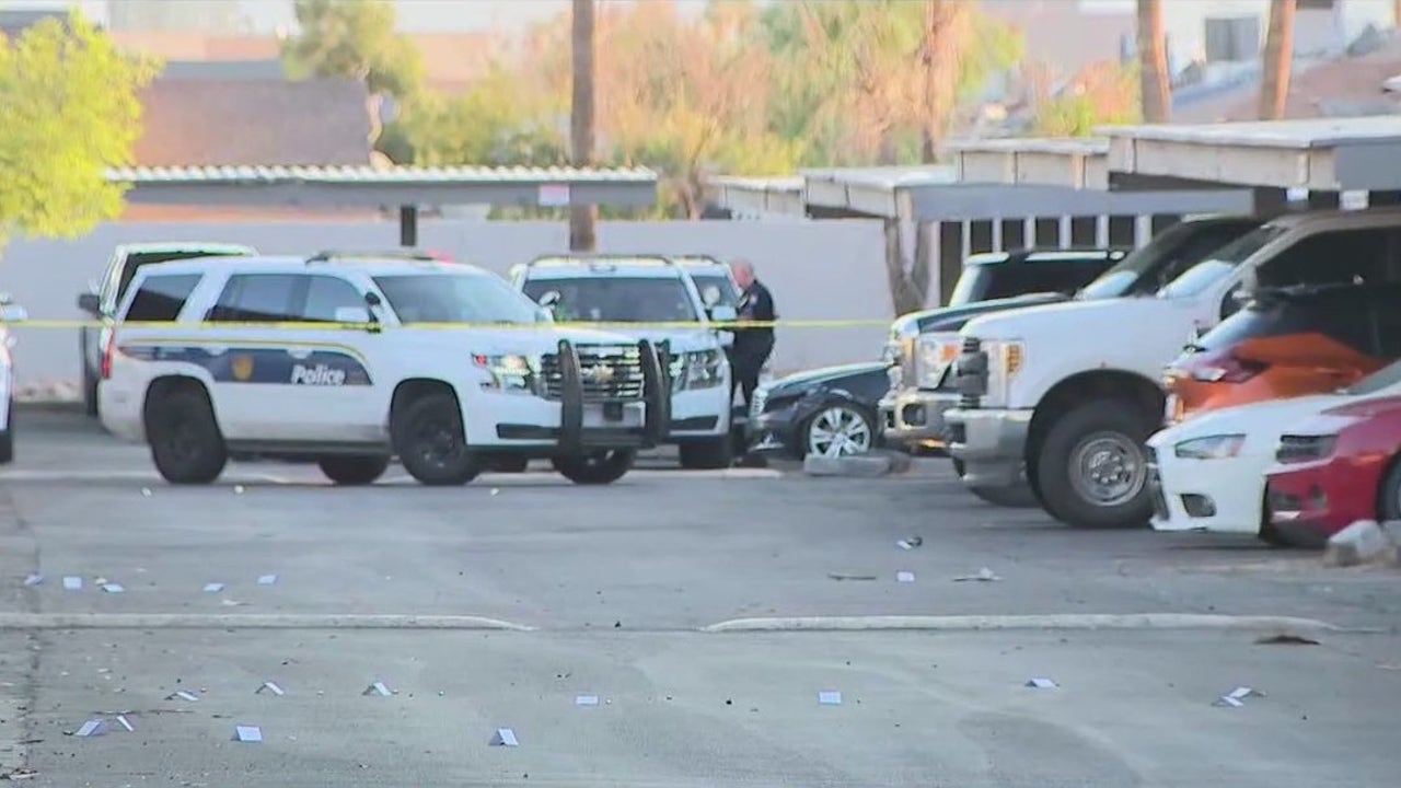 Shooting in Phoenix sends 2 woman to the hospital: PD