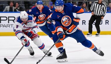 Marc Gatcomb gets one-way deal from Islanders after impressive stint