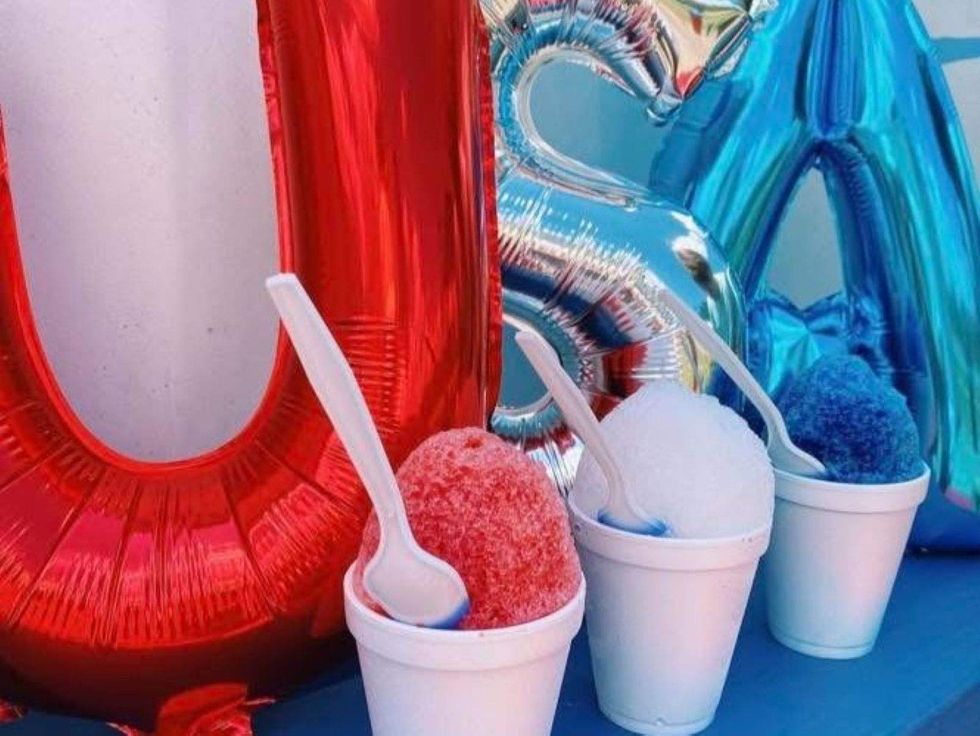 Snow Exciting, snow cones