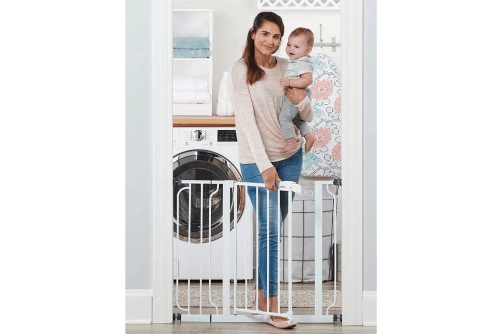Regalo Easy Step Extra Wide Walk Thru Baby Gate