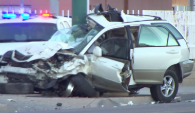 Man dies after crash in central Phoenix