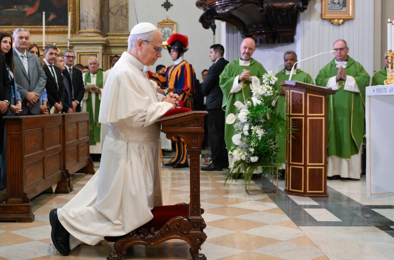 Pope at Mass in Castel Gandolfo: Let us imitate Christ, the Good Samaritan