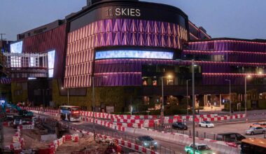 Hong Kong banks tighten credit as bad property loans grow