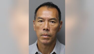 Dallas officer arrested on theft charges