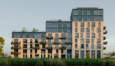 House at the Harbor / Powerhouse Company