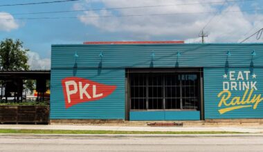 Pickleball bar PKL Social replaces FM Kitchen in Houston