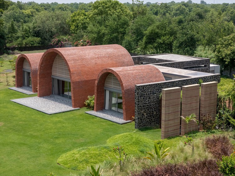 Vault House / MS DESIGN STUDIO - Exterior Photography, Arch, Garden