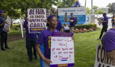 NYC's biggest health care union joins groups dumping Cuomo for Mamdani
