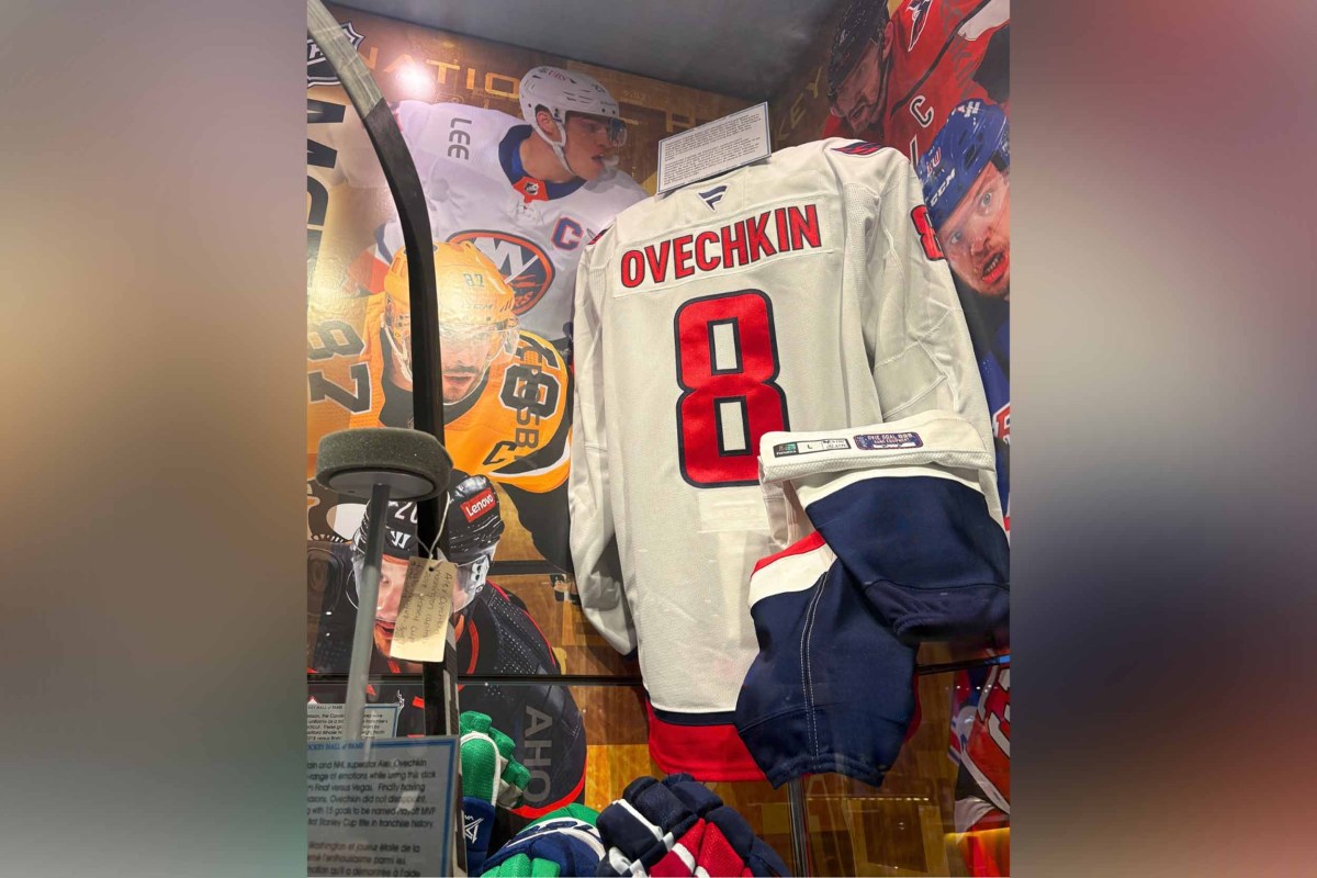 Gear from Alex Ovechkin’s 895th career goal added to Hockey Hall of Fame