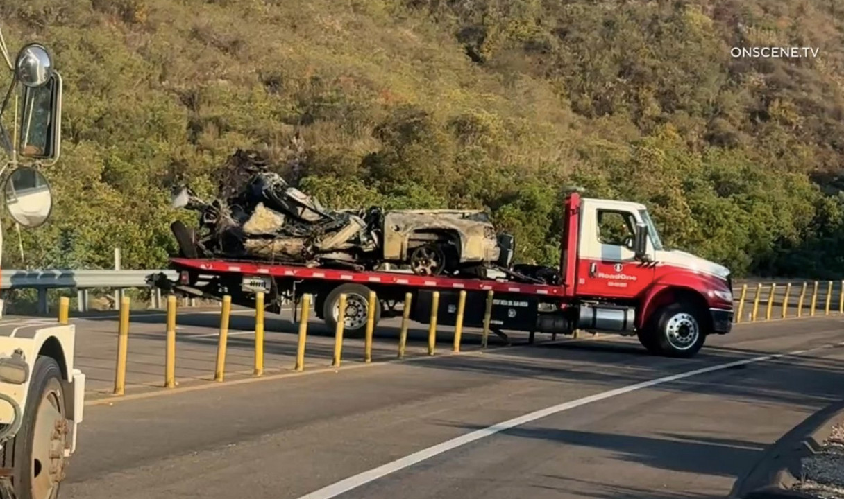 Fiery pileup in outskirts of Poway leaves 5 motorists dead