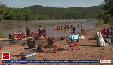 High water levels pause floating services on Illinois River