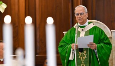 Pope at Mass: Take summer to savor moments of reflection