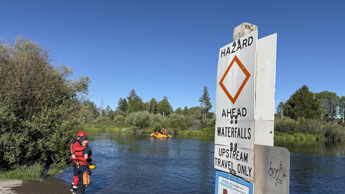 1 killed, 2 missing after a group is swept over Dillon Falls near Bend