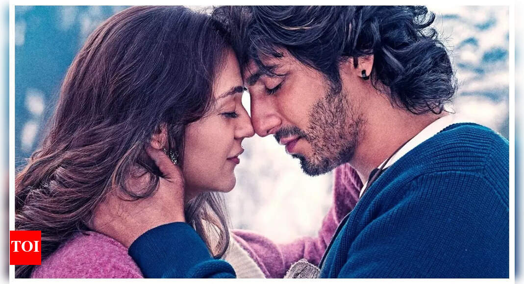 'Saiyaara' box office collection Day 4: Mohit Suri's romantic drama starring Ahaan Panday and Aneet Padda crosses Rs 100 crore mark; sees minor dip on first Monday |