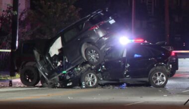 Bystanders lift car to save baby in Dallas multi-vehicle crash