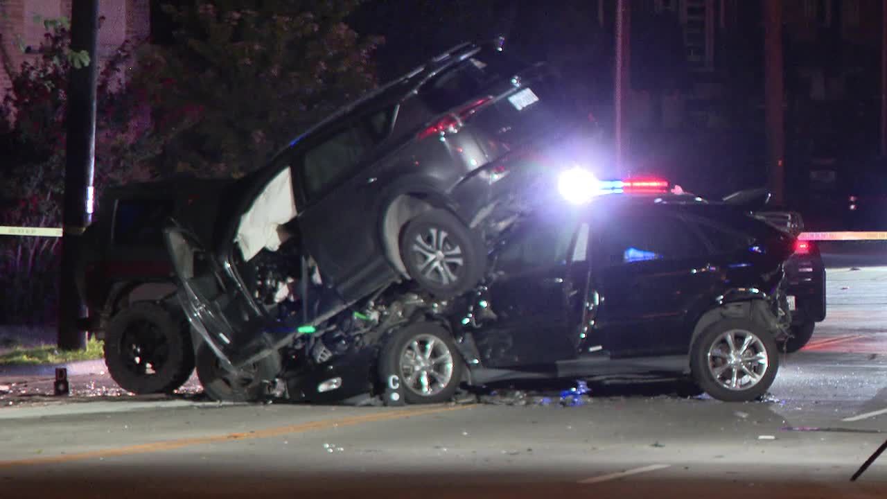 Bystanders lift car to save baby in Dallas multi-vehicle crash