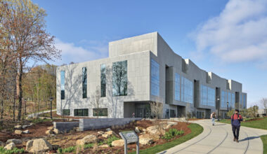 Science Research Center University of Connecticut / Payette